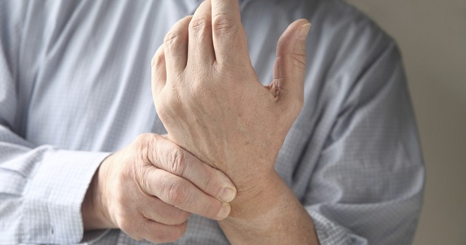 artritas rankų liaudies gydymo metodas