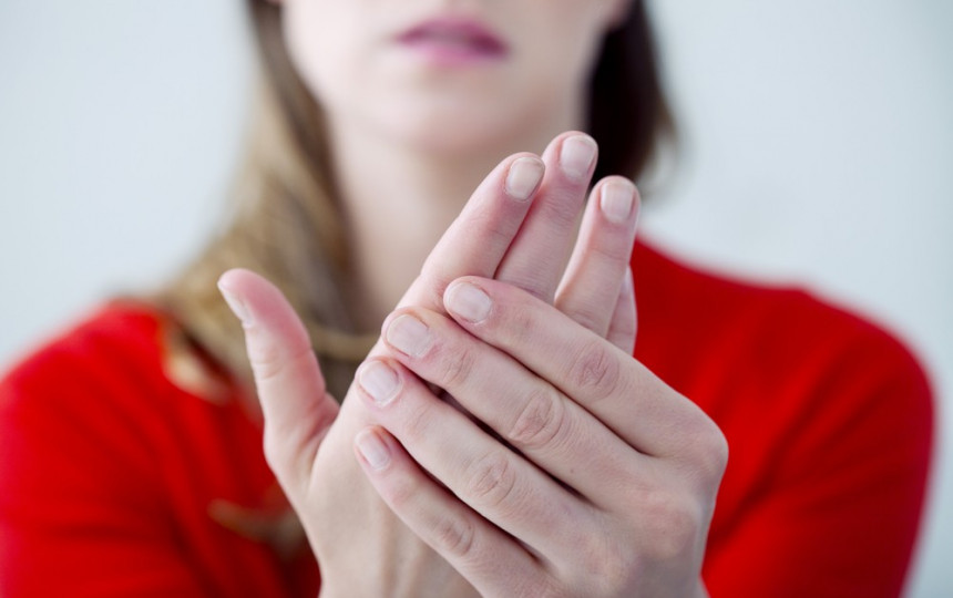 pakeisti rankų sąnarių artritas
