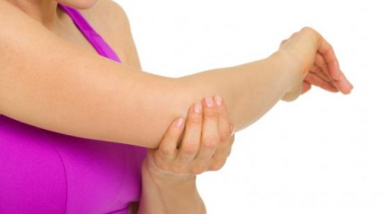 paspaudimai ir skauda nykščio ant rankų sąnario skausmas visi sujungimai priežastys ir gydymas