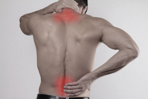 nugaros skausmas apacioje jeigu nykščio sąnarys skauda